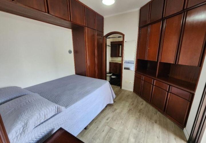 Flat No Hotel Cosmopolitan Com Estacionamento Gratis E Piscina Santos  Dış mekan fotoğraf