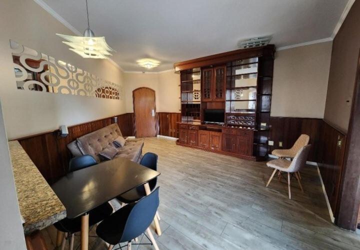Flat No Hotel Cosmopolitan Com Estacionamento Gratis E Piscina Santos  Dış mekan fotoğraf