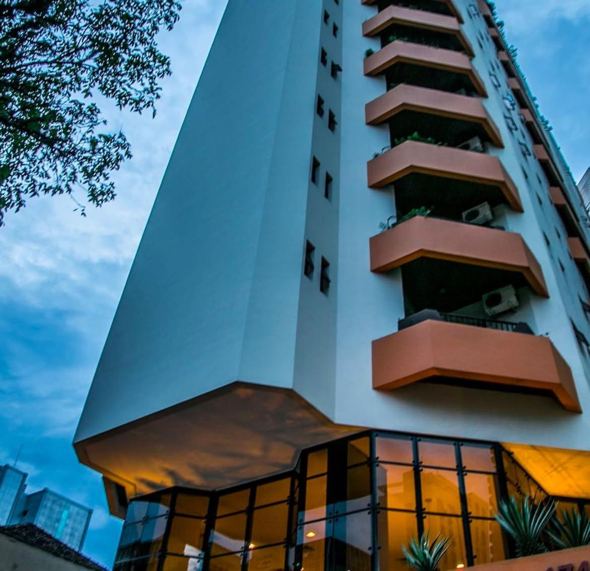 Flat No Hotel Cosmopolitan Com Estacionamento Gratis E Piscina Santos  Dış mekan fotoğraf